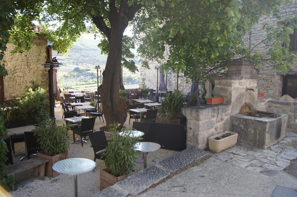 La Claveliere Hotell Saint-Auban-sur-lʼOuvèze Exteriör bild